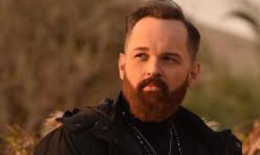 محمد محمود عبد العزيز لـ«العاصمة».. بحكم شغلي مضطر أحب القراءة