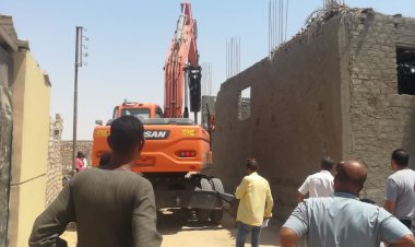 حملة مكبرة لإزالة التعديات ومخالفات البناء بنطاق أحياء المطار وشرق مدينة الأقصر