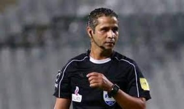 محمود عاشور يرد على أزمة مباراة الأهلي وفاركو