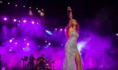 مهرجان قرطاج يكرم إليانا بعد إحيائها ليلة استثنائية بدورته الـ56