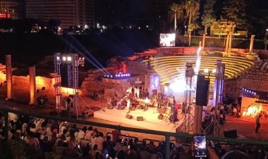 بعد توقف 3 سنوات.. مدحت صالح يفتتح أولى حفلات مهرجان المسرح الروماني