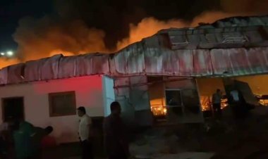 السيطرة على حريق بأحد مصانع الإسكندرية .. والأدلة الجنائية تكشف السبب