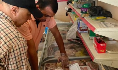 ينبعث منه رائحة كريهه..ضبط نصف طن دجاج فاسد في الدقهلية