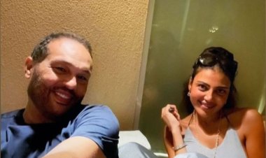 بصحبة الأصدقاء.. تحلو الإجازة الصيفية لـ ريهام حجاج وزوجها محمد حلاوة