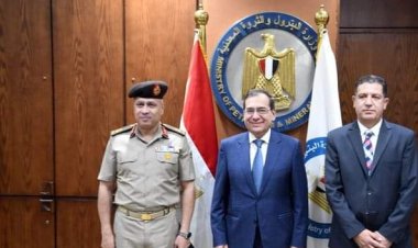 وزير البترول  يشهد توقيع برتوكول تعاون لتنفيذ الشبكة الوطنية الموحدة للطوارئ