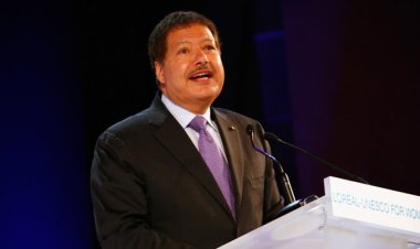 في ذكرى رحيله.. «زويل» نجم حدوتة مصرية في إذاعة الشرق الأوسط