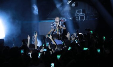 بالصور..  نجوم الراب موسى سام وأبو الأنوار يجتمعان في مسرح الزمالك