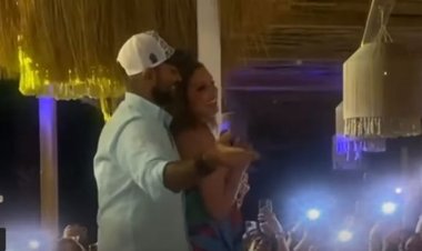 بالفيديو.. وصلة رقص بين أنغام وأحمد سعد في الساحل الشمالي