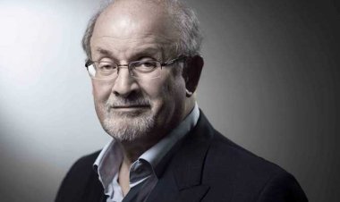 القبض على رجل طعن سلمان رشدى فى رقبته.. وهذه تطورات حالته