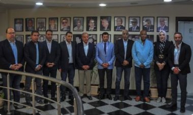اتحاد الكرة يهنيء وزير الشباب والرياضة لتجديد الثقة له