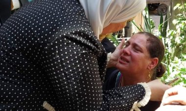 استعدادات لأداء صلاة الجنازة على جثامين ضحايا حريق كنيسة أبو سيفين