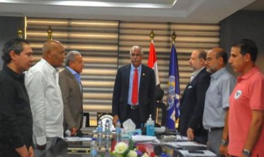 اتحاد الكرة يقف دقيقة حداد على ضحايا حريق كنيسة «أبو سيفين»