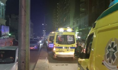 عدسة «العاصمة» ترصد لحظة نقل سيارات الأسعاف لضحايا حريق كنيسة أبو سيفين بإمبابة
