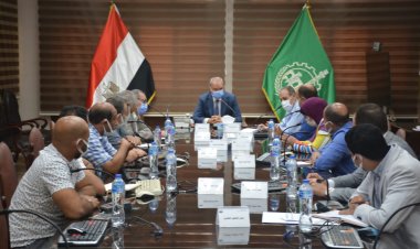 محافظ القليوبية يناقش أعمال تطوير المرحلة الثانية من شارع «فريد ندا» ببنها