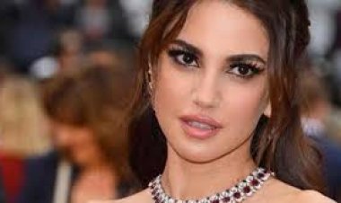 شاهد.. درة تخطف الأنظار بإطلالة كاجوال في أحدث ظهور لها