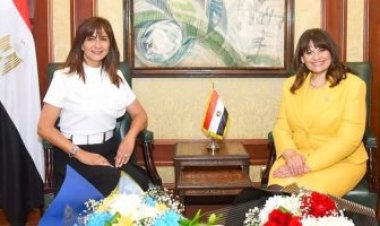 السفيرة نبيلة مكرم تستقبل وزيرة الهجرة الجديدة بمقر الوزارة