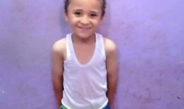 «أحشائه خارج بطنه».. نقل جثة «طفل أبوتشت» إلى مشرحة مستشفى نجع حمادي