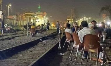 متحدث كفر الشيخ يكشف حقيقة إقامة مقهى على قضبان القطار