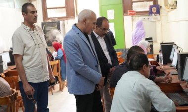 توافد طلاب المرحلة الثانية للتسجيل بمعامل التنسيق الإلكتروني بجامعة سوهاج