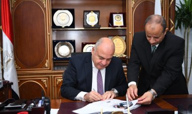 بنسبة نجاح 94.92%.. محافظ قنا يعتمد نتيجة الدور الثاني للشهادة الإعدادية