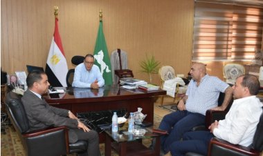 محافظ الشرقية يجتمع بنواب الشعب لدراسة المشروعات الأكثر جدوى لأبناء المحافظة