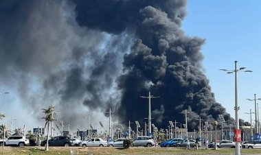 فيديو| محافظ الإسكندرية يكشف عن خسائر حريق كارفور الإسكندرية.. ويؤكد وزير الصحة يُتابع الحادث