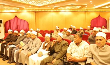 "داوود" يلتقي بمديري شؤون القرآن الكريم بالمناطق الأزهرية