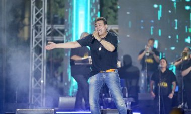 بالصور| حكيم يقدم أقوى حفلات الصيف بـ«جامعة بدر»