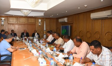 اجتماع موسع بديوان عام محافظة قنا لاستعرض الأماكن المقترحة لإقامة حدائق عامة