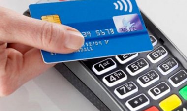 ضبط عصابة تستولى على بيانات بطاقات الدفع الإلكترونى لعملاء البنوك