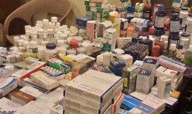 القبض على عامل لقيامه ببيع عقاقير وأدوية مخدرة محظور تداولها بالتجمع الأول