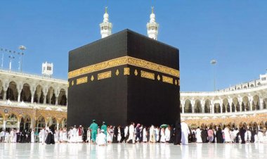 1300 أداة للتعقيم والوقاية البيئية بالمسجد الحرام