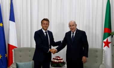 بعد 60 عاما من انتهاء الحرب.. توقيع شراكة متجددة بين فرنسا والجزائر
