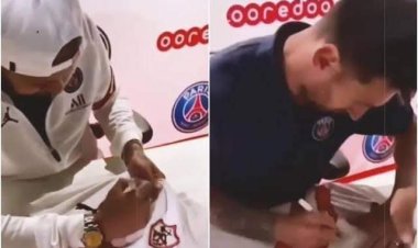 بعد التتويج بالدوري..ميسي ونيمار يوقعان على قميص الزمالك