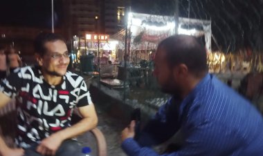 فيديو| «نفسي في شقة ومراتي ترجعلي».. أحمد تسلق برج اتصالات للانتحار في البحيرة