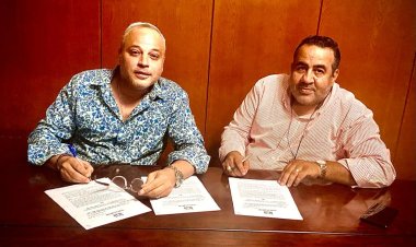 تامر عبد المنعم يوقع لدار سما للنشر مسرحية «جمعة سبت حد»