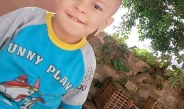 مصرع طفل دهسته سيارة أثناء لهوه أمام منزله في قنا