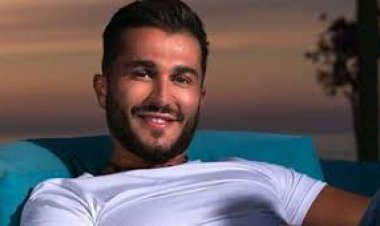 شاهد.. انهيار نادين  الراسي لحظة تشييع جثمان شقيقها