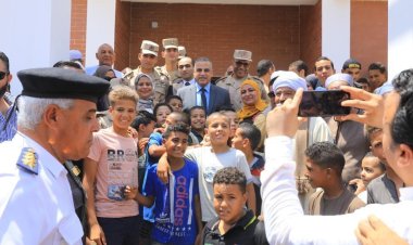 محافظ سوهاج يتفقد المجمع الزراعي بأولاد سلامة