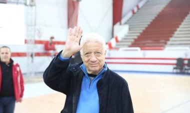 مرتضى منصور يقدم استقالته ومجلس الإدارة يرفض بالإجماع