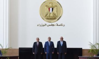 رئيس الوزراء يشهد توقيع مذكرة بين الهيئة العامة للاستثمار وشركة ستيلانتس