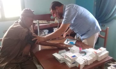 الكشف على 480 شخصًا خلال قافلة سكانية شاملة بشبرا خيت