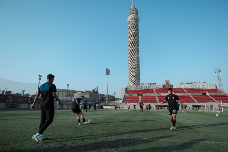 مشاركة الناشئين وانتظام صلاح محسن.. تفاصيل مران الأهلي اليوم