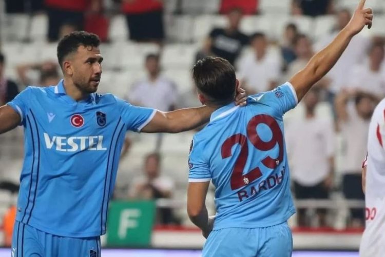 تريزيجيه يصنع هدفا في الخسارة الكبيرة لـ طرابزون أمام أنطاليا بالدوري التركي