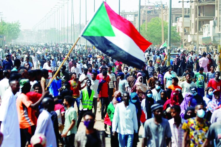 الأمن السوداني يلقي القبض على «جاكي شان» بعد عودته من مصر