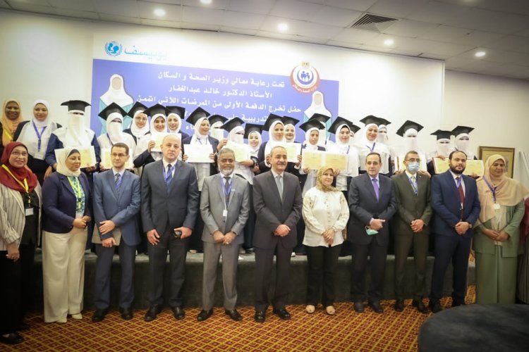 22ممرضة..تخرج الدفعة الأولى من برنامج«الولادة الطبيعية» بشمال سيناء