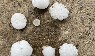 كتل ثلجية تسقط بإسبانيا تتسبب في وفاة رضيعة وإصابة 50 شخصًا