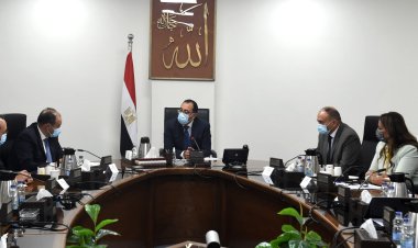 رئيس الحكومة: نعمل على إسراع الخطى في ملف توطين الصناعة وتعميق المكون المحلي في عملية التصنيع