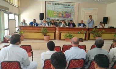 الإسكان : طرح محال وصيدليات للبيع بالمزاد العلني بالقاهرة الجديدة