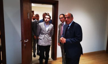 وزير قطاع الأعمال العام يتفقد مقر الوزارة بالعاصمة الإدارية الجديدة